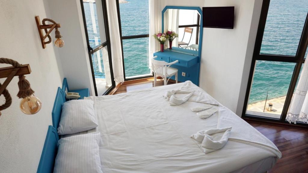 Marin Hotel Cesme Exterior photo